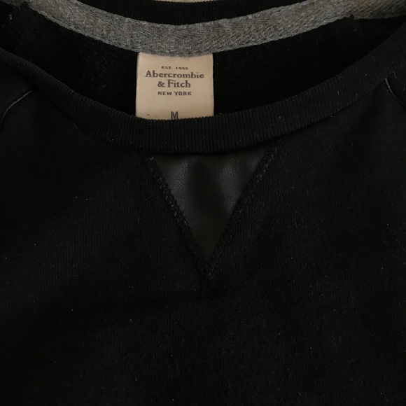 💥4 FOR $20💥Abercrombie & Fitch sweatshirt - Picture 5 of 6